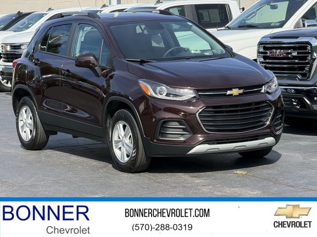 Used 2022 Chevrolet Trax LT w/ Premium Seat Package image 1