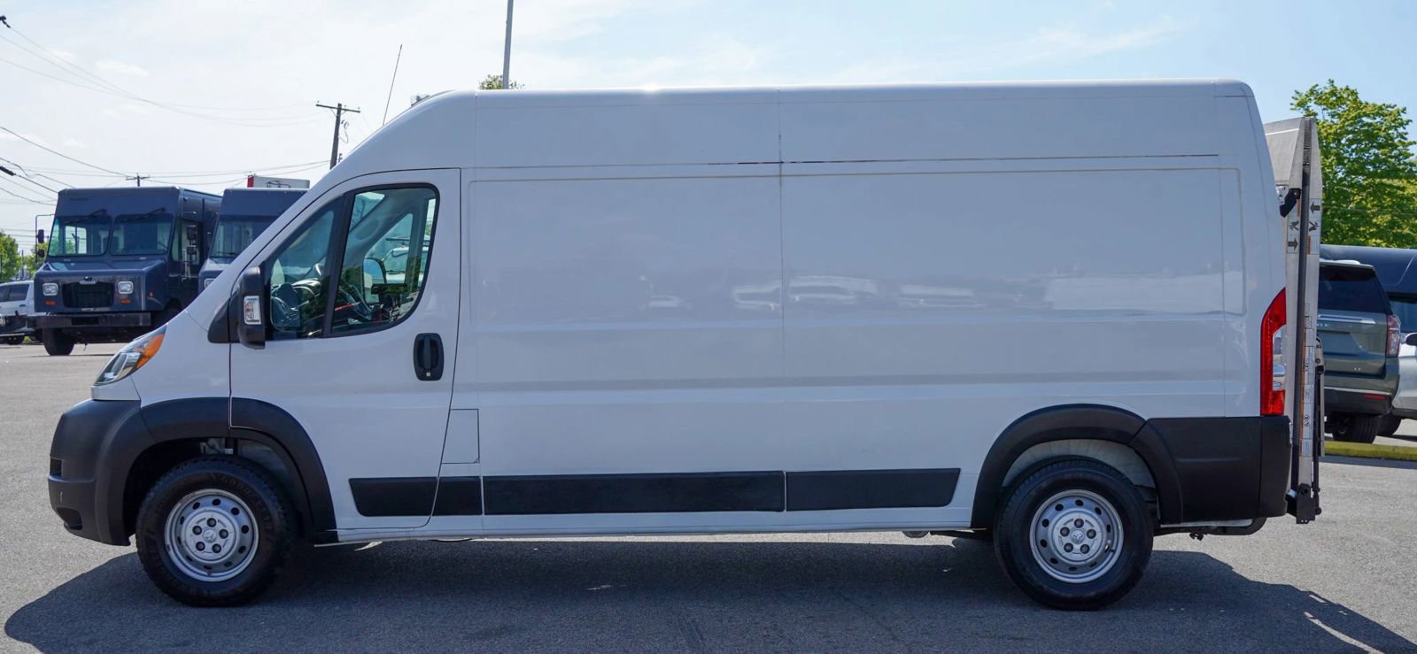 Used 2021 RAM ProMaster 2500 FWD image 4