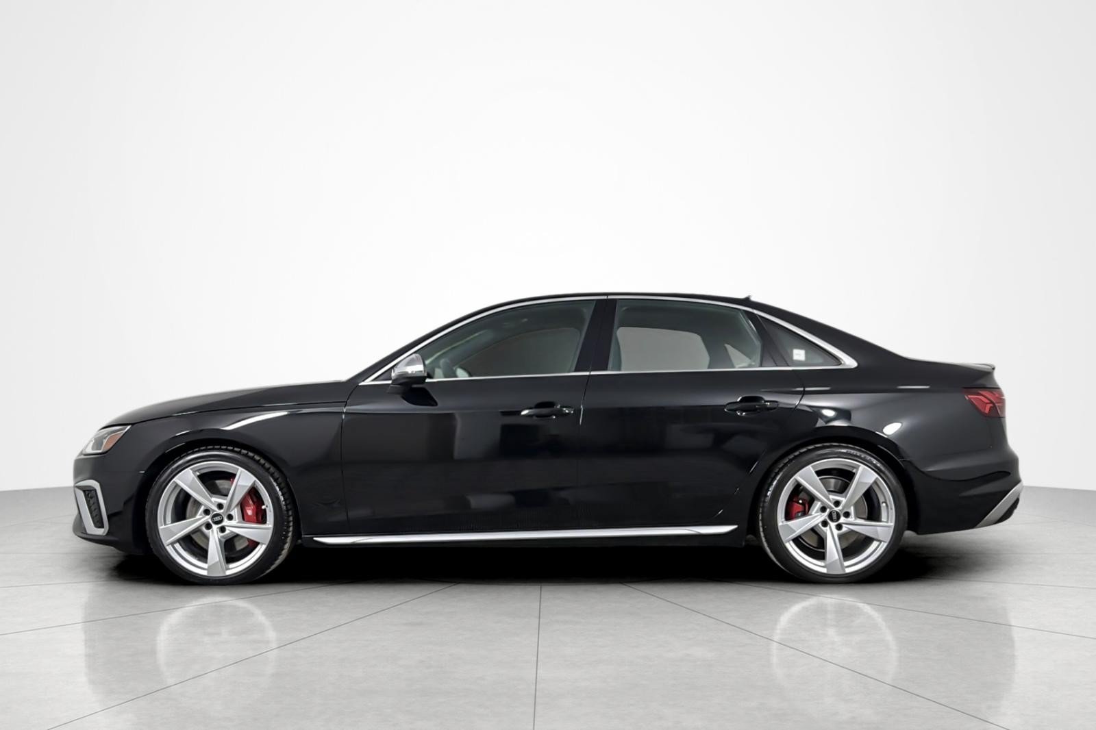 Used 2023 Audi S4 Premium Plus w/ Premium Plus Package AWD/4WD image 2