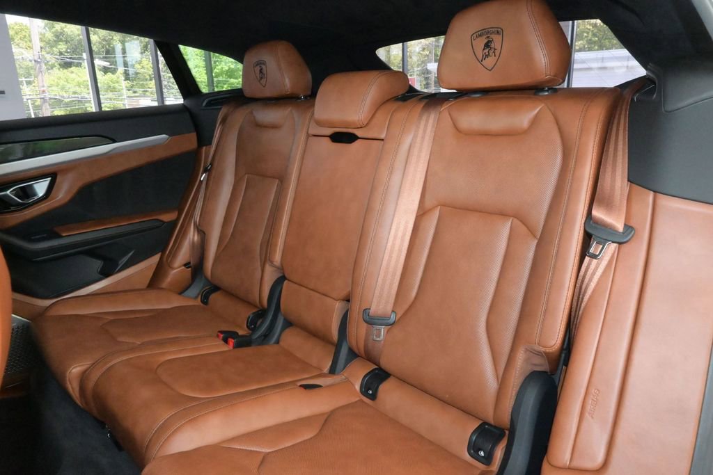 Used 2019 Lamborghini Urus AWD/4WD image 25