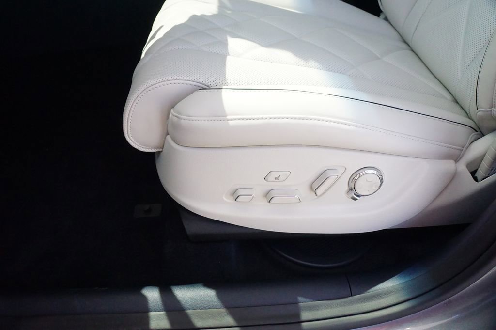 New 2025 Genesis GV80 3.5T Prestige image 15