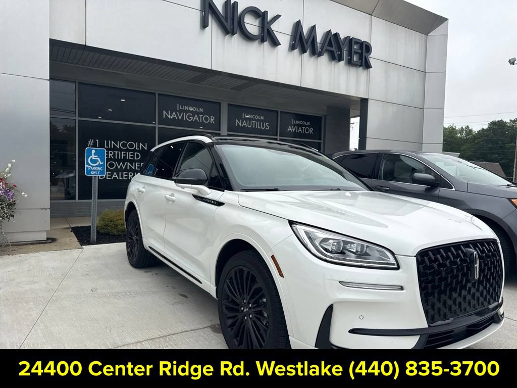 Used 2024 Lincoln Corsair Reserve w/ Equipment Group 201A AWD/4WD image 9