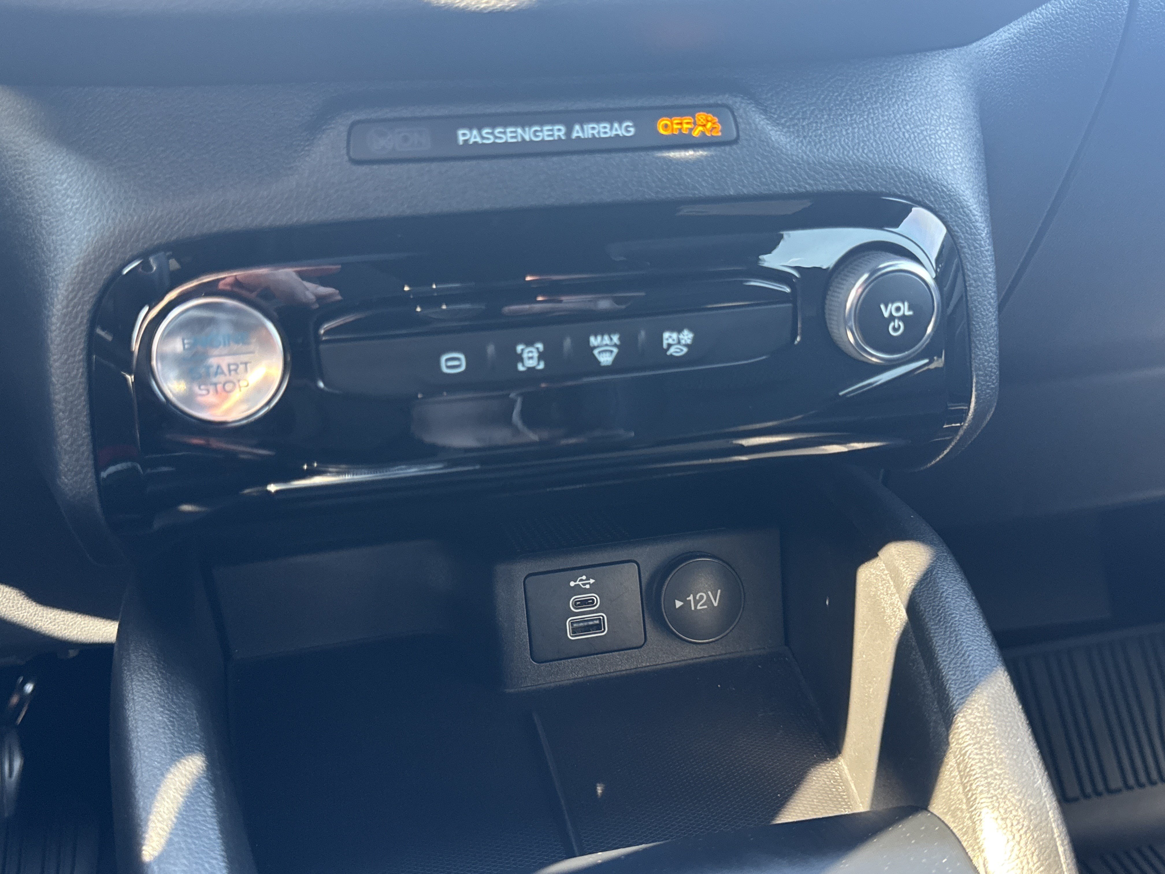 Used 2025 Ford Escape ST-Line w/ Equipment Group 301A FWD image 28