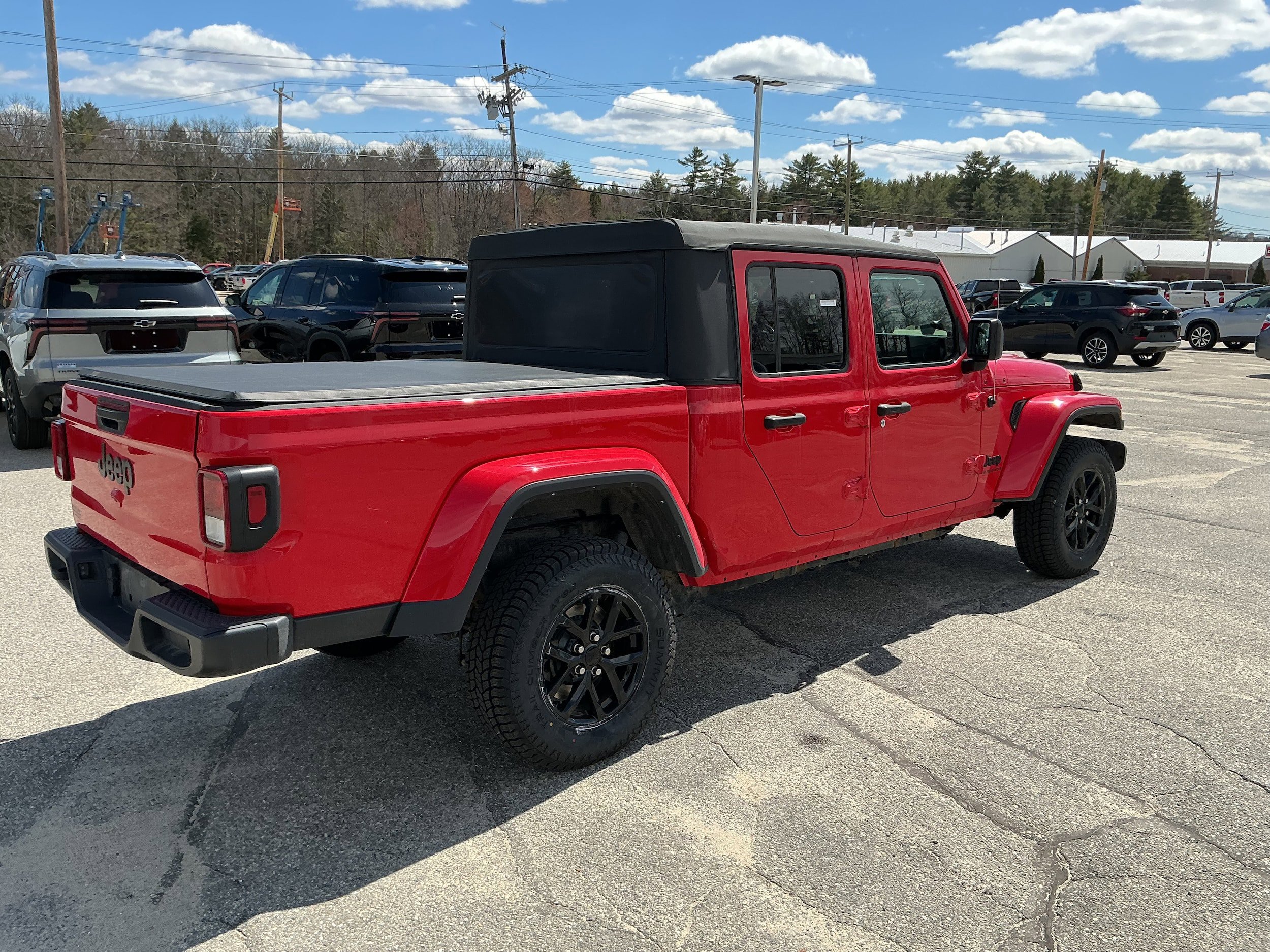 Used 2022 Jeep Gladiator Sport AWD/4WD image 4