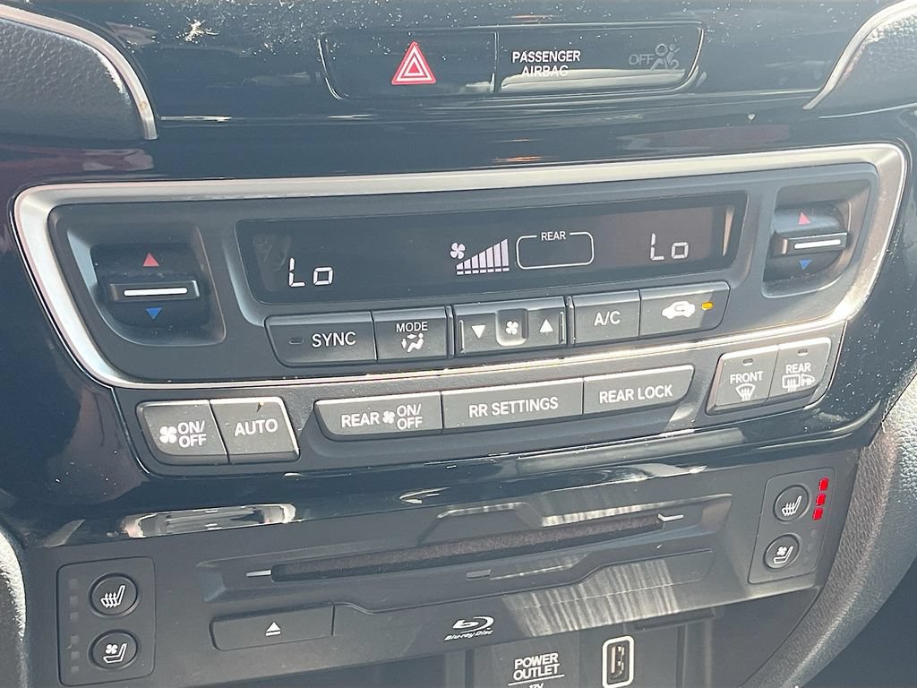Used 2022 Honda Pilot Black Edition image 16