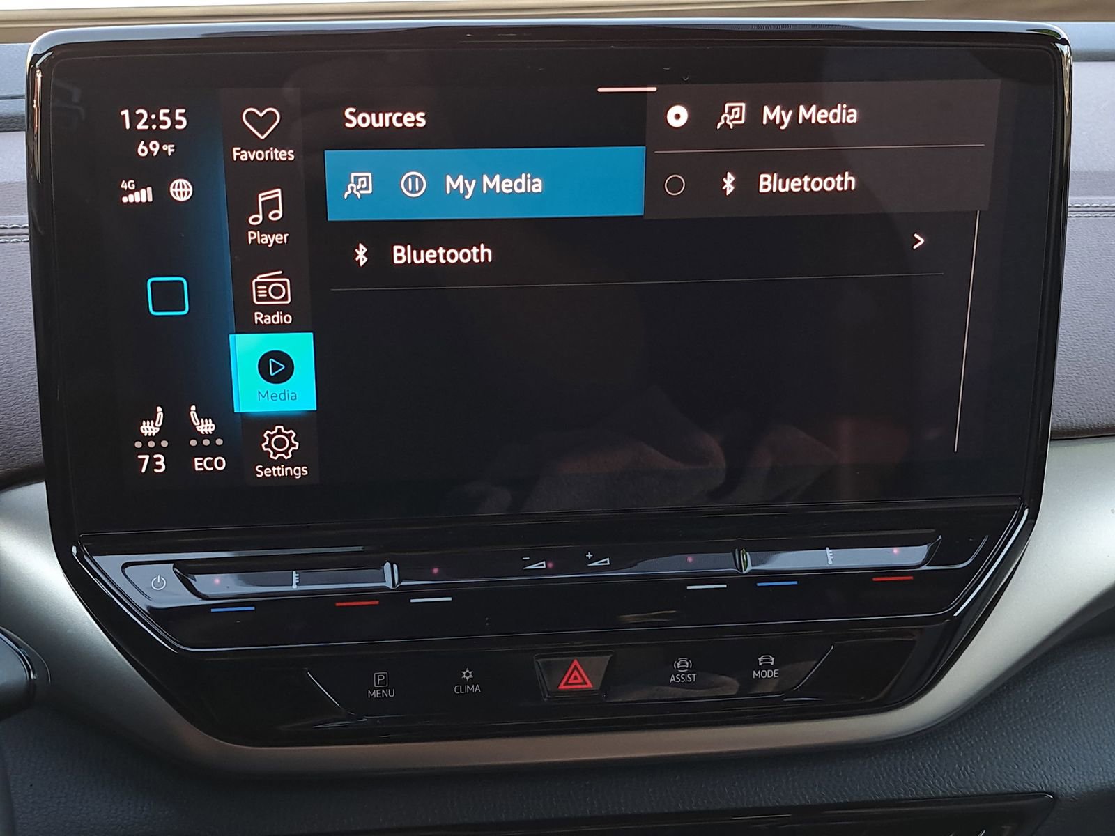 Certified 2023 Volkswagen ID.4 2WD image 21
