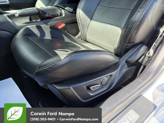 Used 2019 Ford Mustang Premium RWD image 26