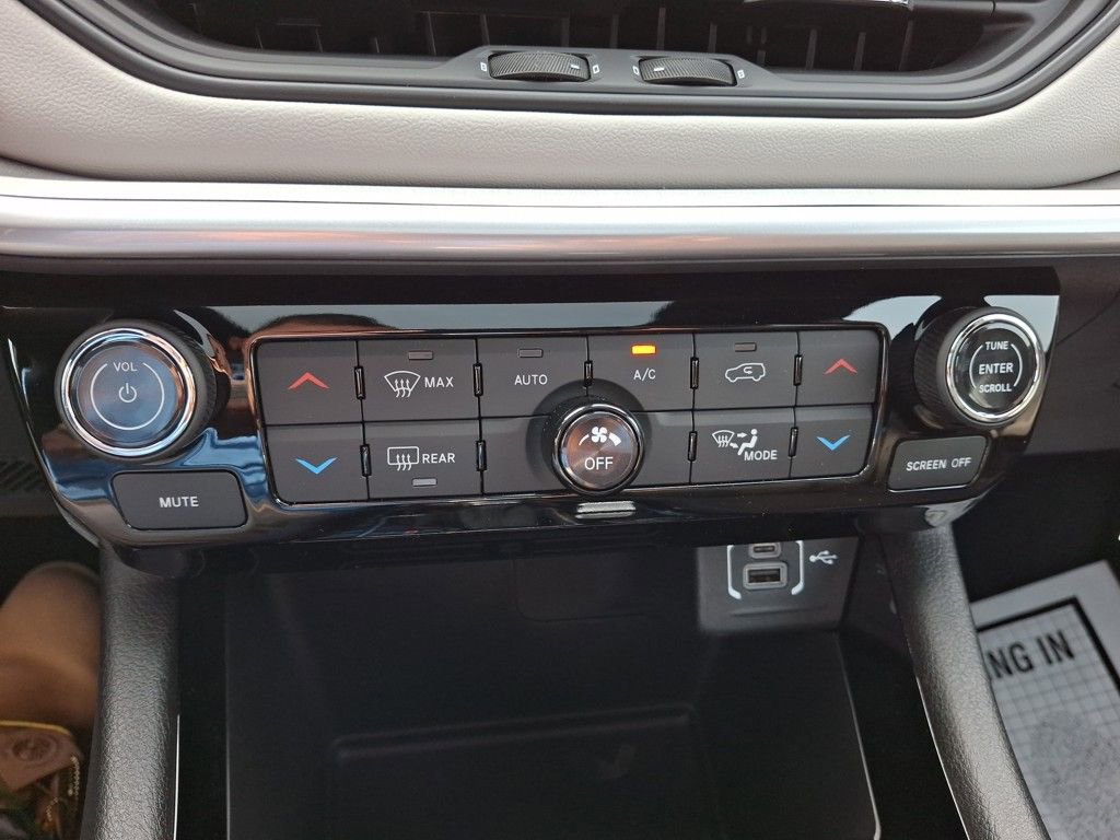 New 2025 Jeep Compass Limited w/ Sun & Sound Group image 20