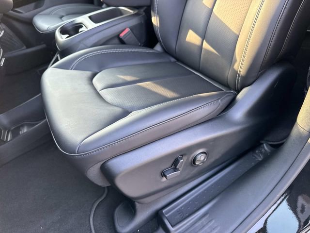 New 2026 Chrysler Pacifica Select FWD image 19