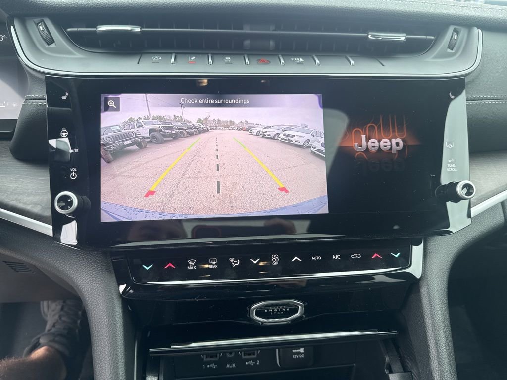 New 2026 Jeep Grand Cherokee Limited AWD/4WD image 14