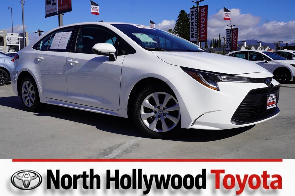 Certified 2024 Toyota Corolla LE image 1