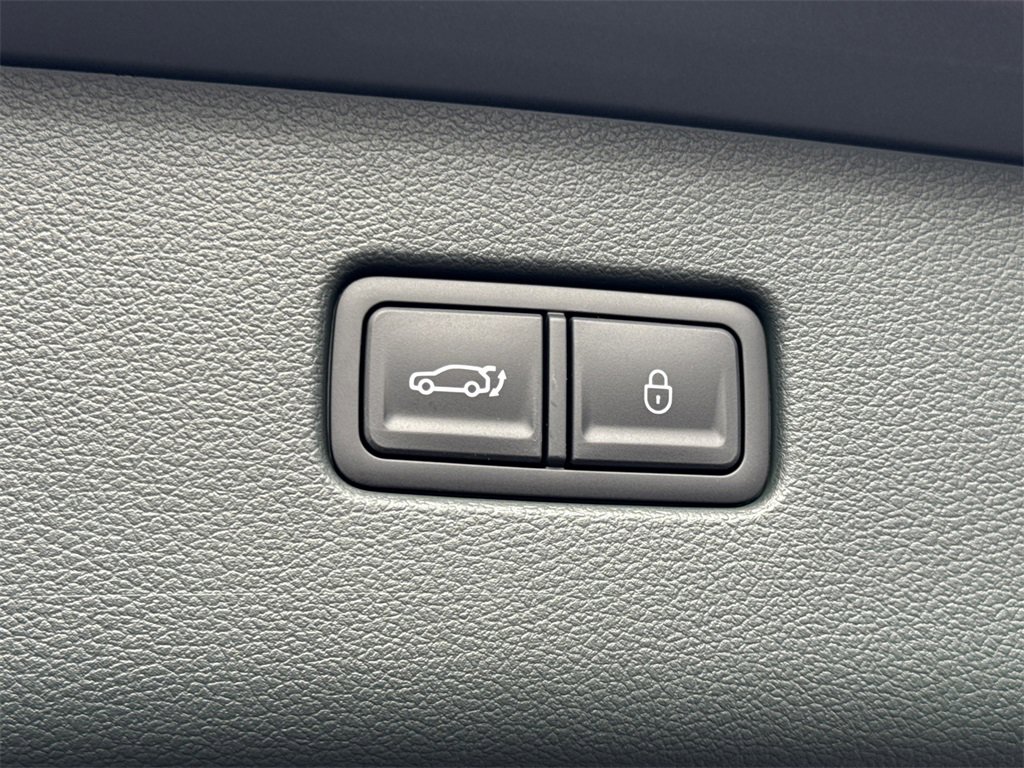 New 2026 Genesis GV80 2.5T Advanced image 19