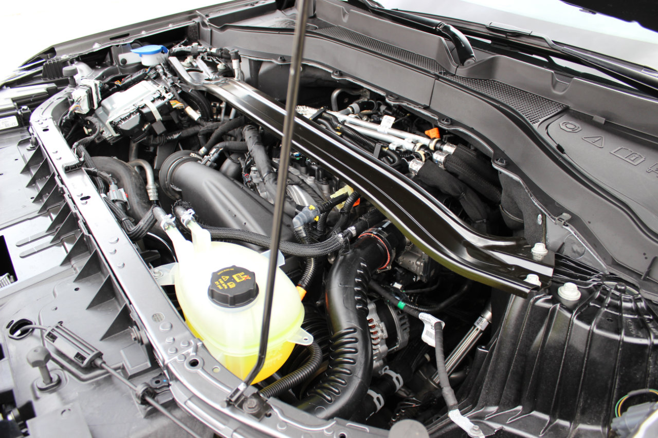 Used 2025 Ford Explorer Platinum w/ LUX Leather Package image 12