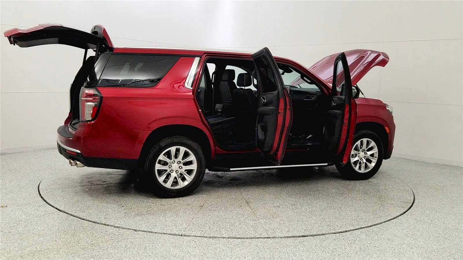 Used 2024 Chevrolet Tahoe Premier image 12