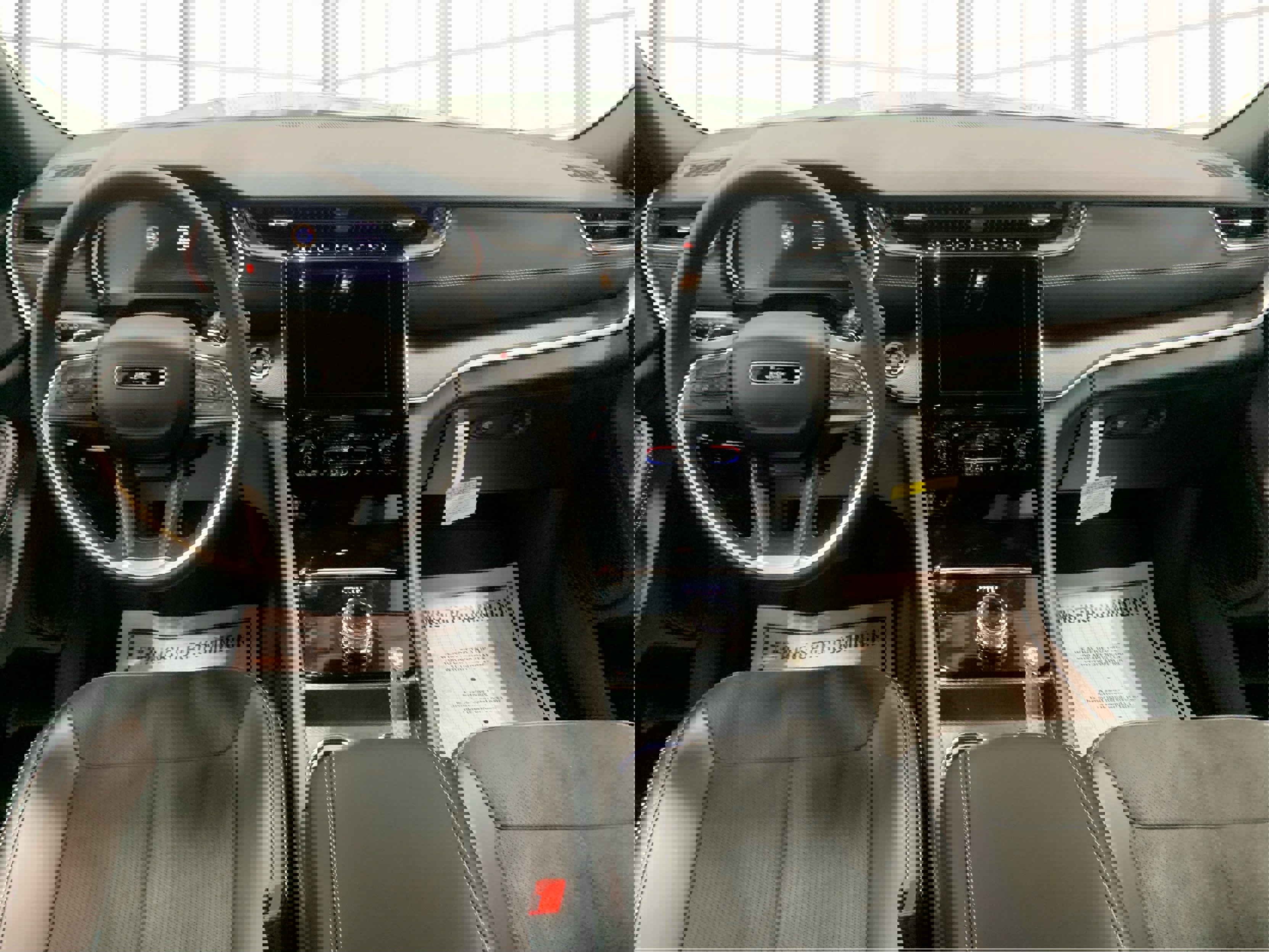 New 2025 Jeep Grand Cherokee 4WD image 26