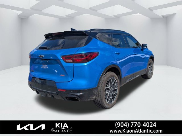 Used 2024 Chevrolet Blazer RS w/ Driver Confidence II Package FWD image 3