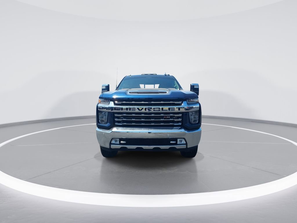 Used 2022 Chevrolet Silverado 2500 LTZ w/ LTZ Premium Package AWD/4WD image 3
