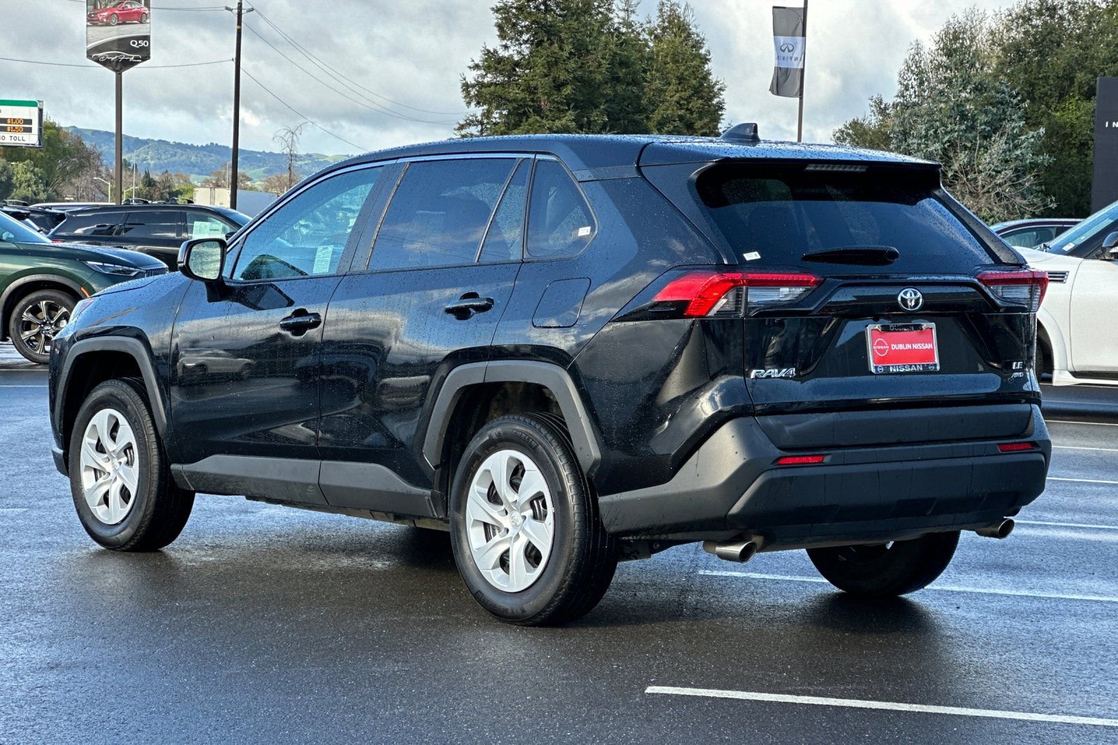 Used 2025 Toyota RAV4 LE image 6