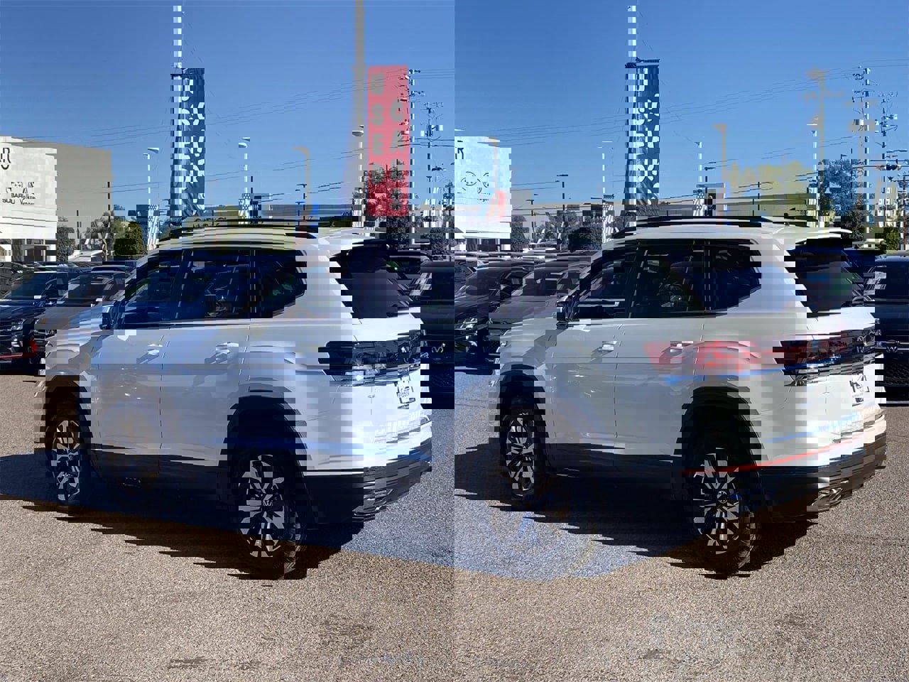 New 2026 Volkswagen Atlas SE image 4