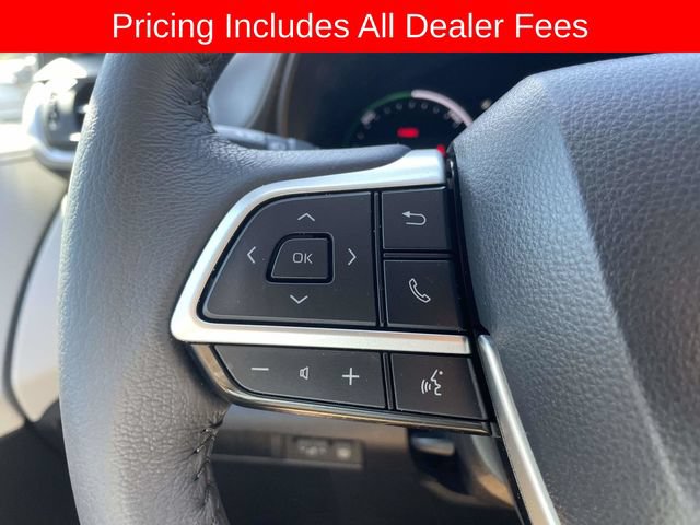 Used 2025 Toyota Sienna XLE FWD image 26