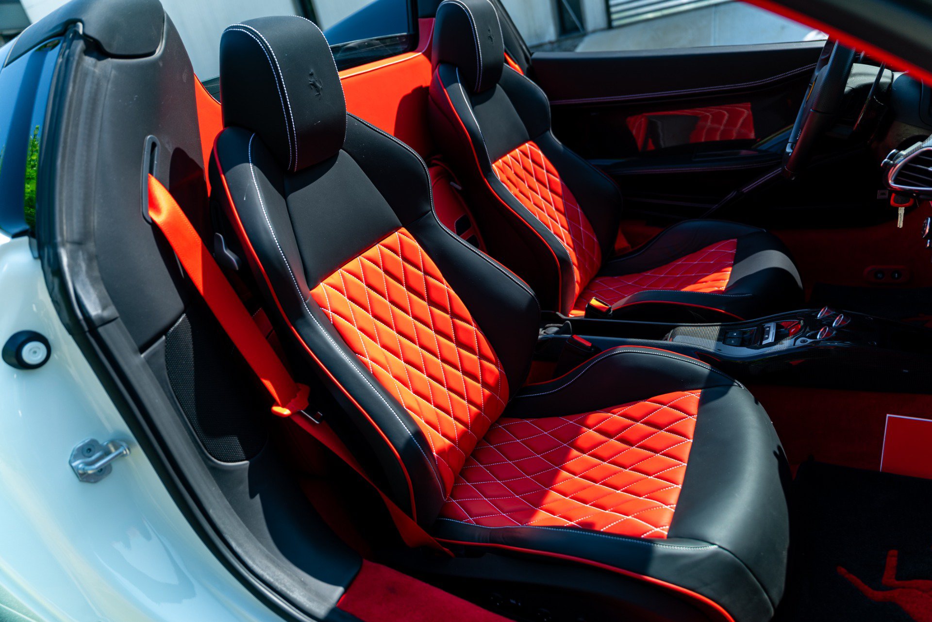 Used 2014 Ferrari 458 Spider RWD image 17