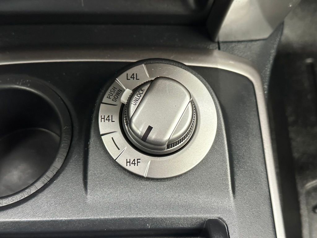 Used 2023 Toyota 4Runner Limited AWD/4WD image 32
