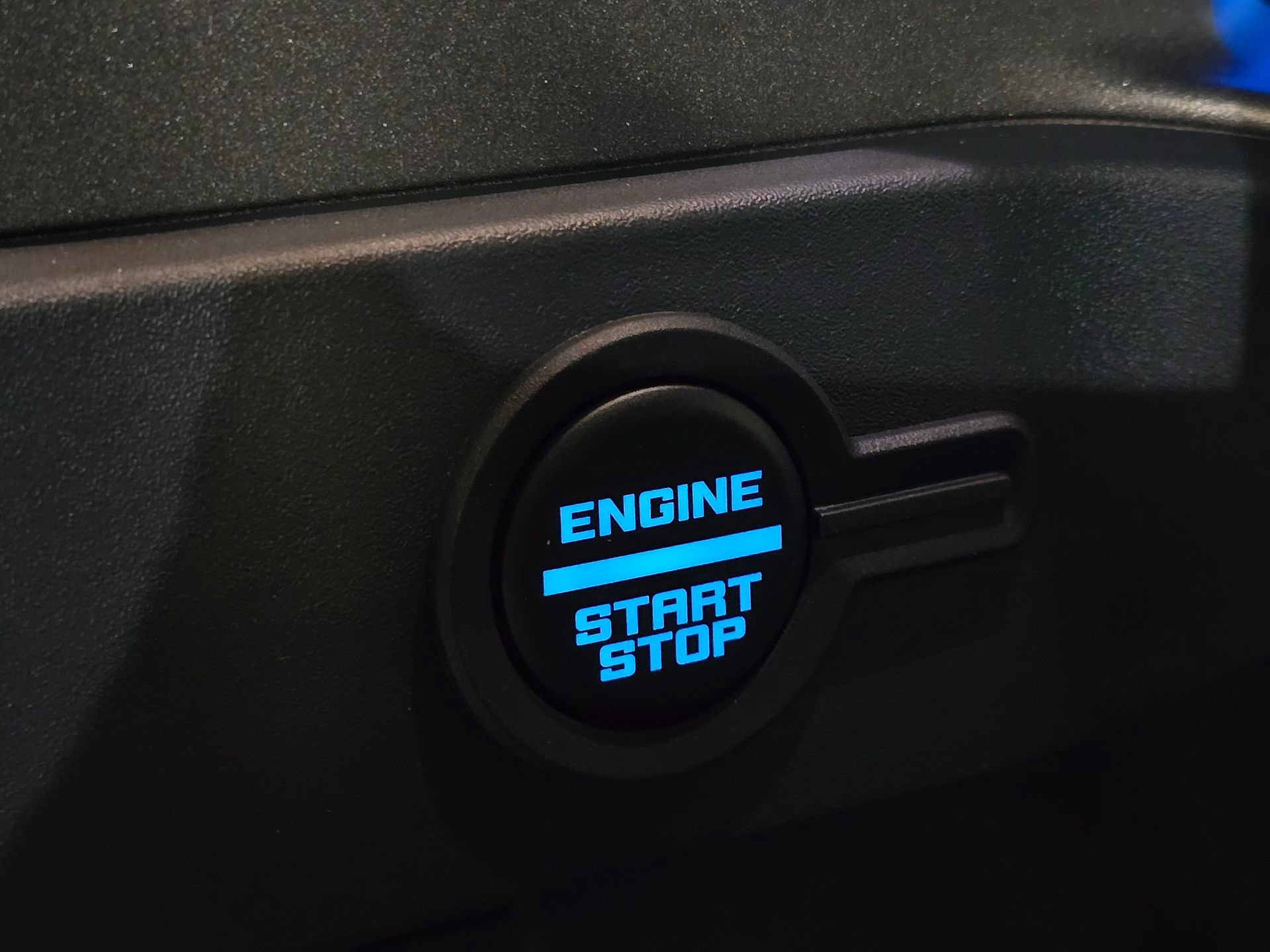 New 2025 Ford Bronco 2-Door AWD/4WD image 18
