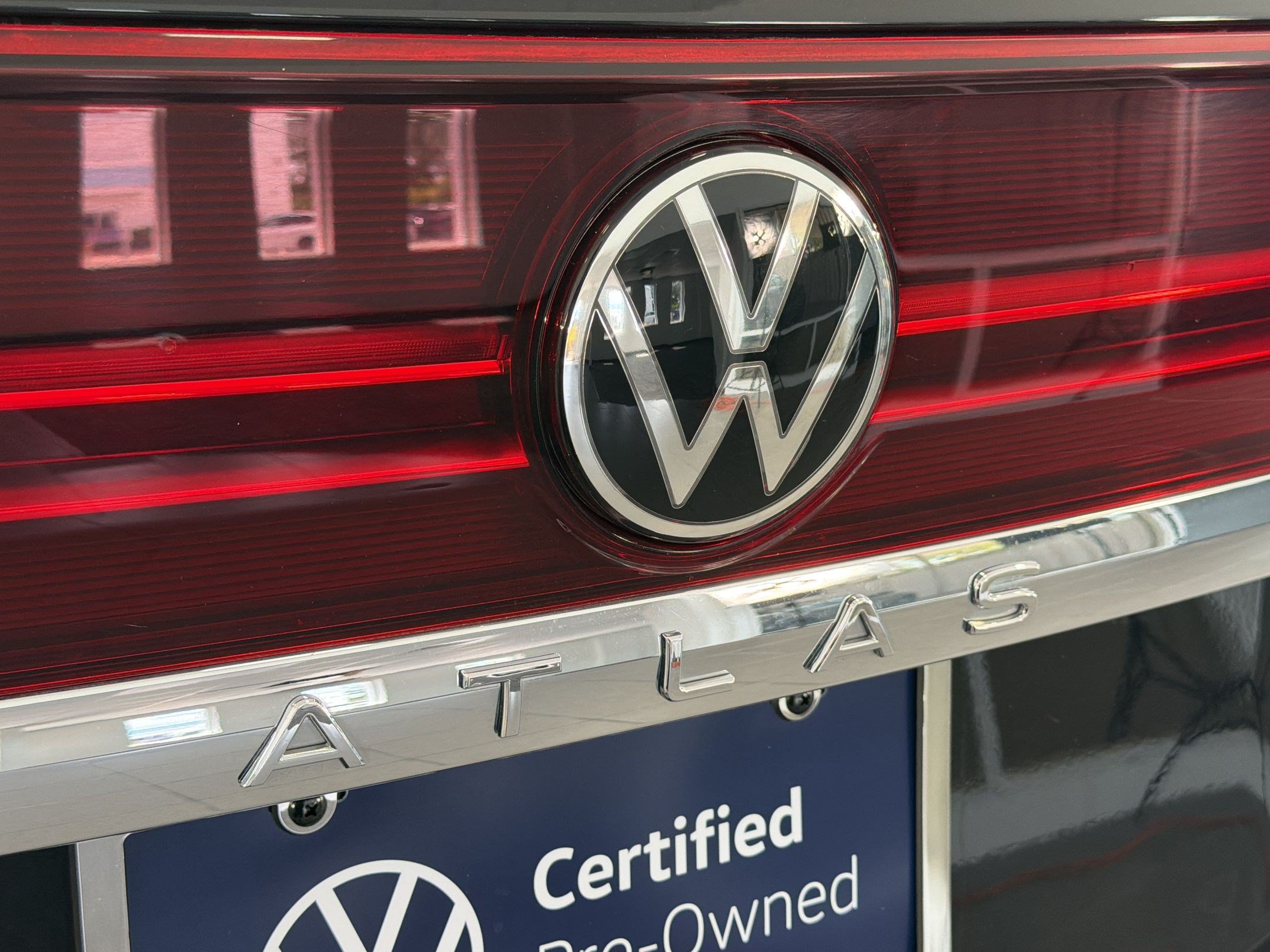 Used 2024 Volkswagen Atlas SE FWD image 33