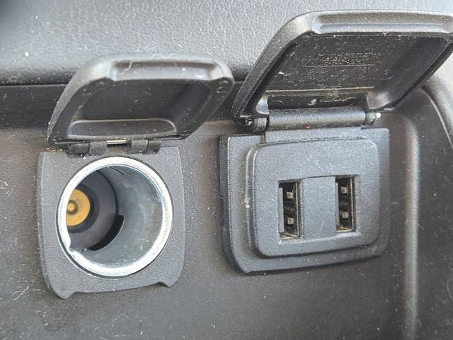 Used 2019 GMC Yukon XL SLT w/ Open Road Package image 8