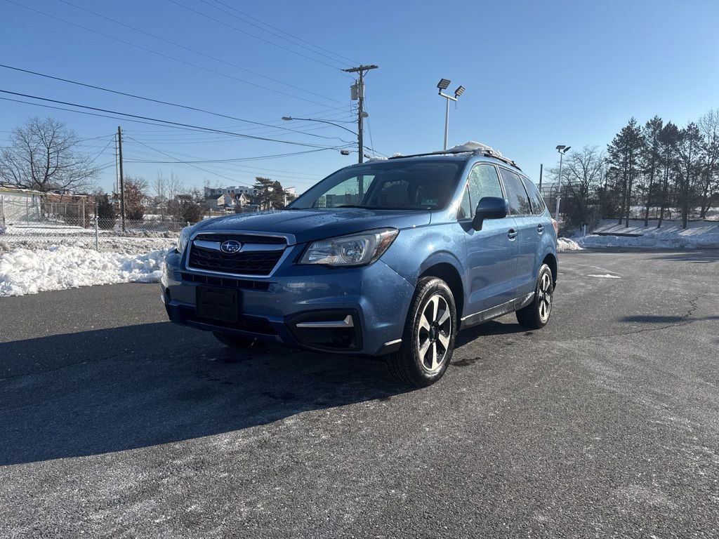 Used 2017 Subaru Forester 2.5i Premium w/ All-Weather Package image 5