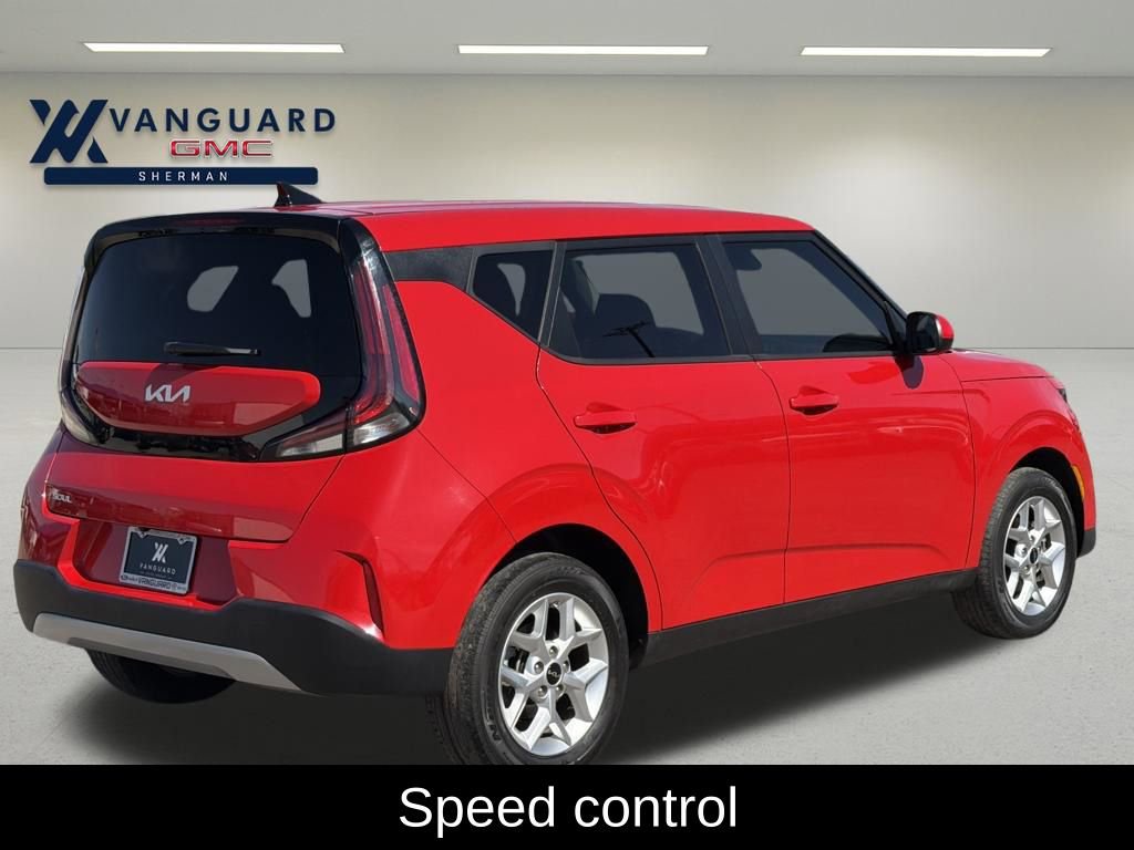 Used 2024 Kia Soul LX w/ Option Group 015 image 7
