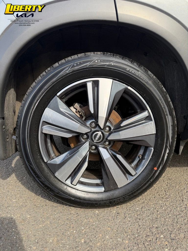 Used 2023 Nissan Rogue SL w/ SL Premium Package AWD/4WD image 16