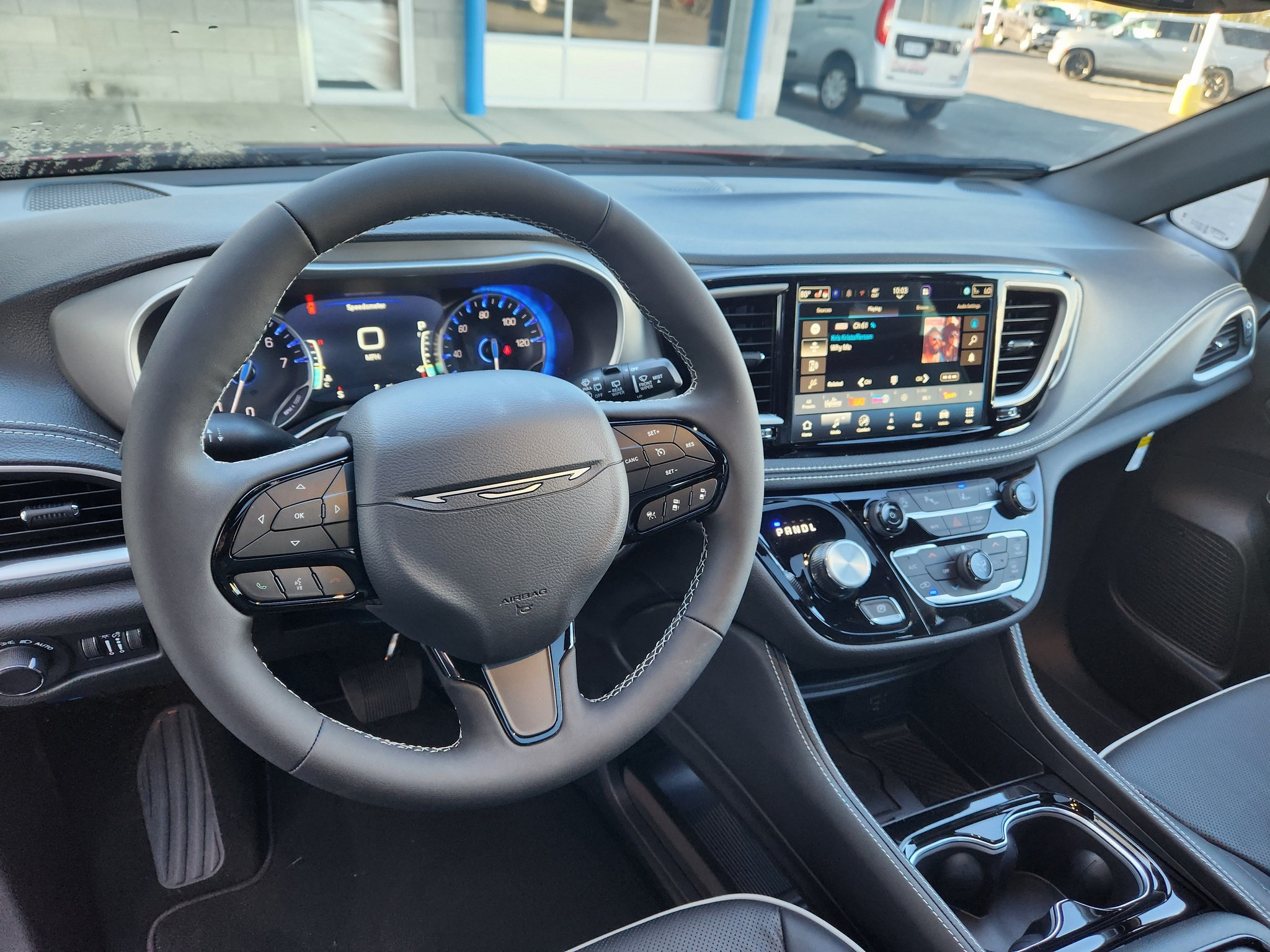 New 2027 Chrysler Pacifica Limited FWD image 21