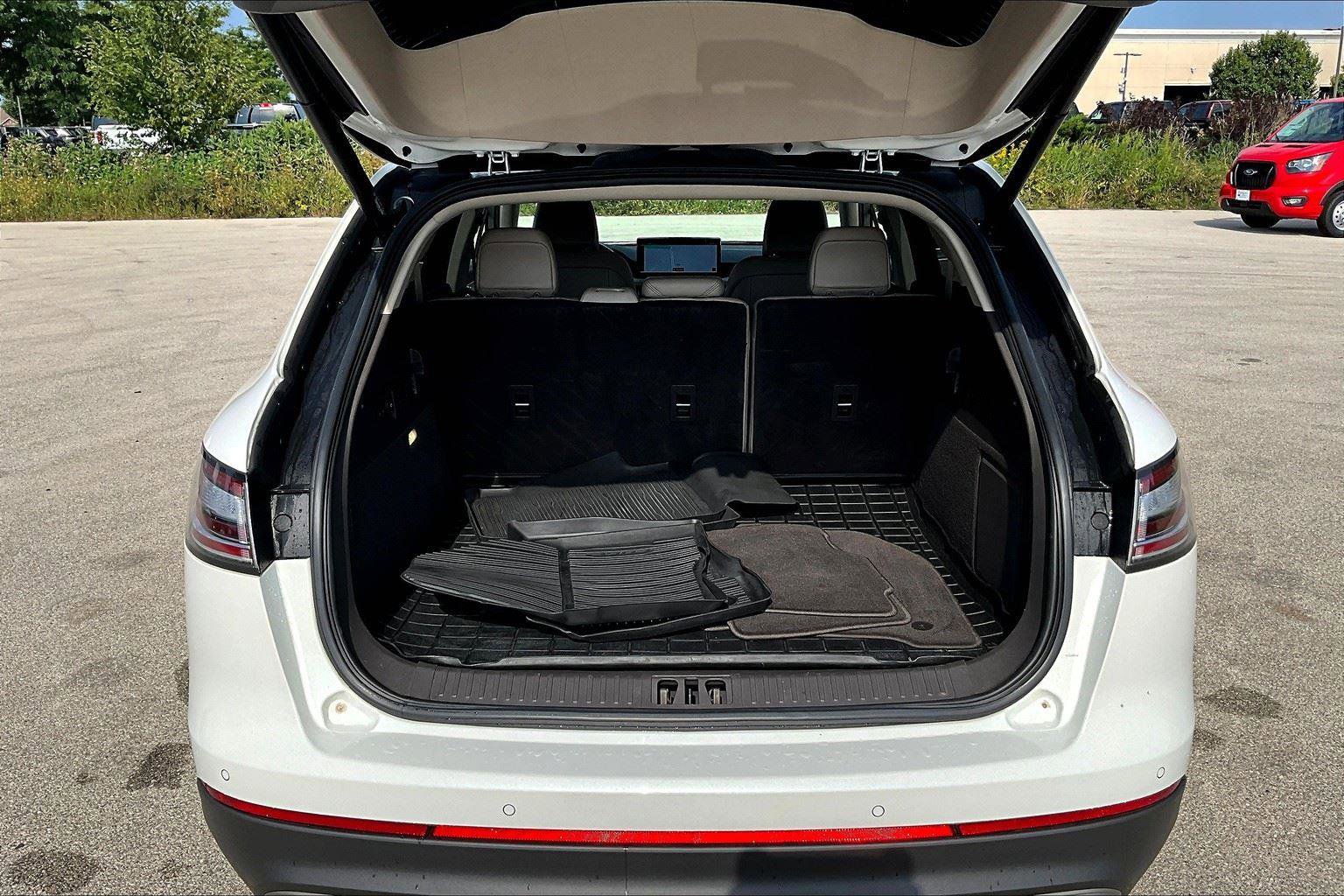 Used 2022 Lincoln Nautilus Reserve image 19