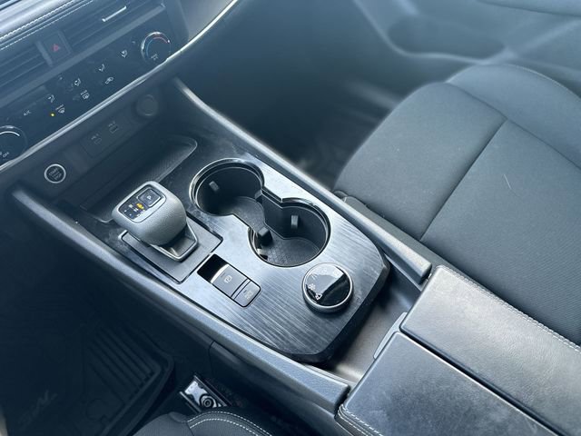 Used 2023 Nissan Rogue S image 21