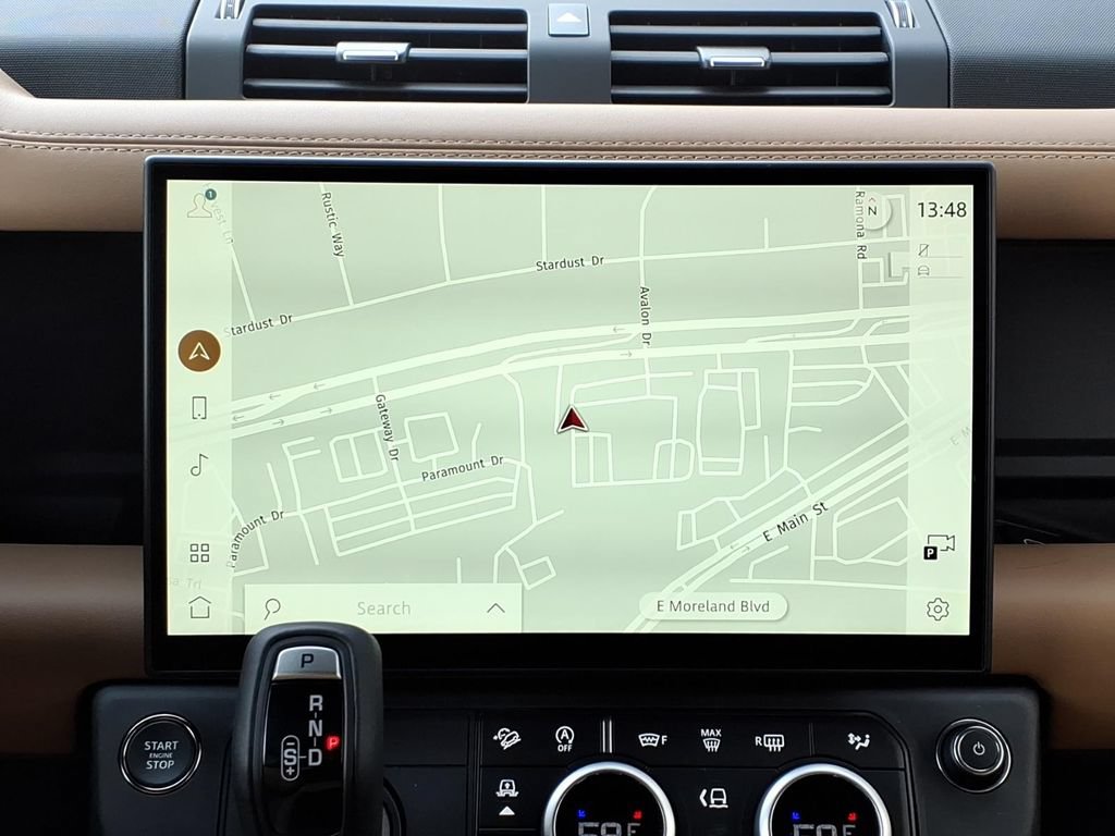 New 2026 Land Rover Defender 130 X-Dynamic SE AWD/4WD image 18