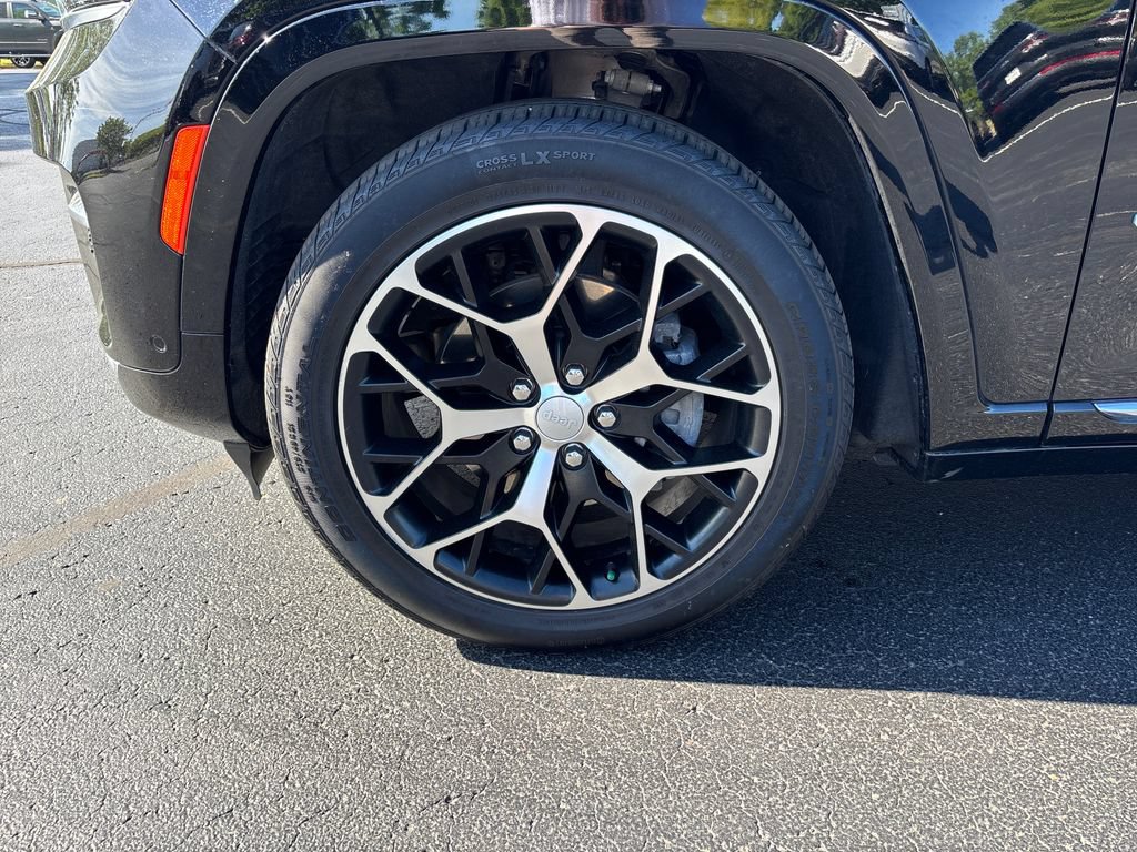 Used 2022 Jeep Grand Cherokee Summit AWD/4WD image 31