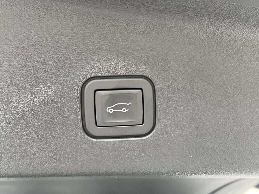 New 2026 Cadillac Vistiq Sport image 11