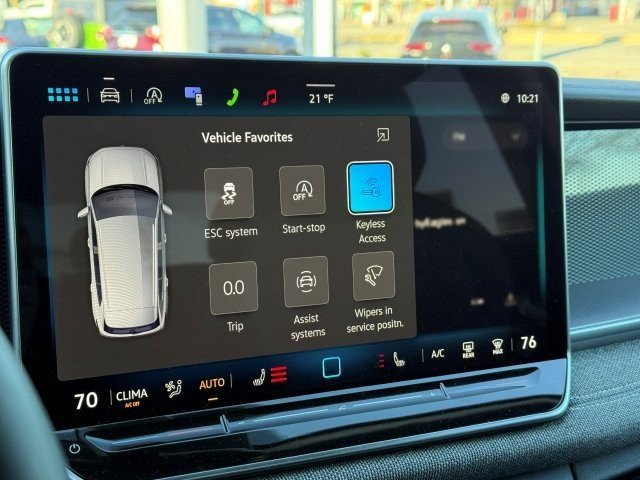 Certified 2025 Volkswagen Tiguan S image 23