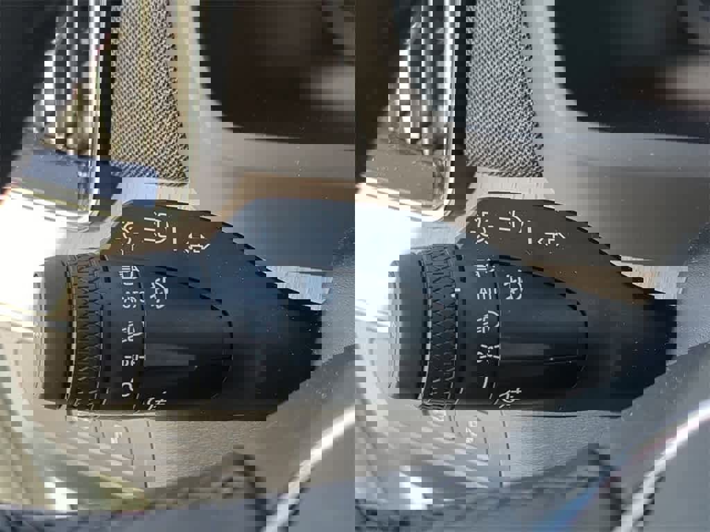 Certified 2025 Volvo XC90 T8 Ultra w/ Protection Package Premier image 27