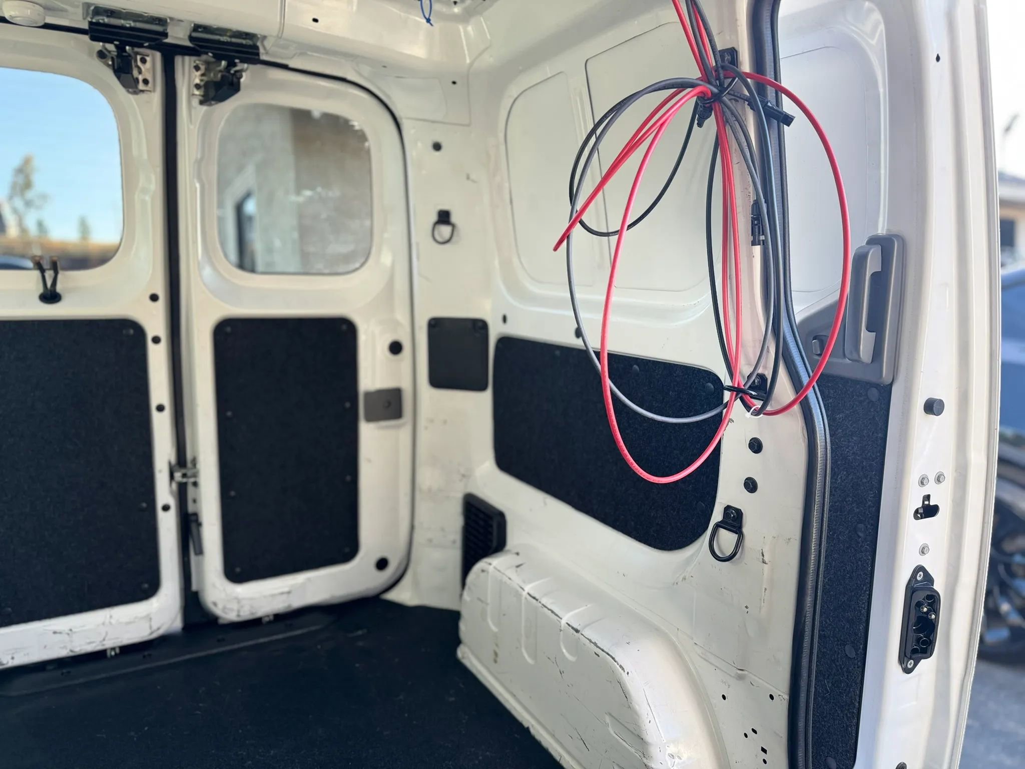 Used 2021 Nissan NV200 S w/ Back Door Glass Package image 15