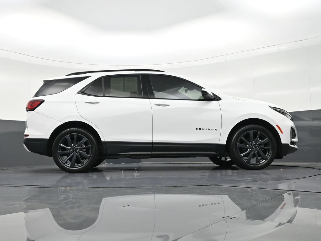 Used 2023 Chevrolet Equinox RS image 28
