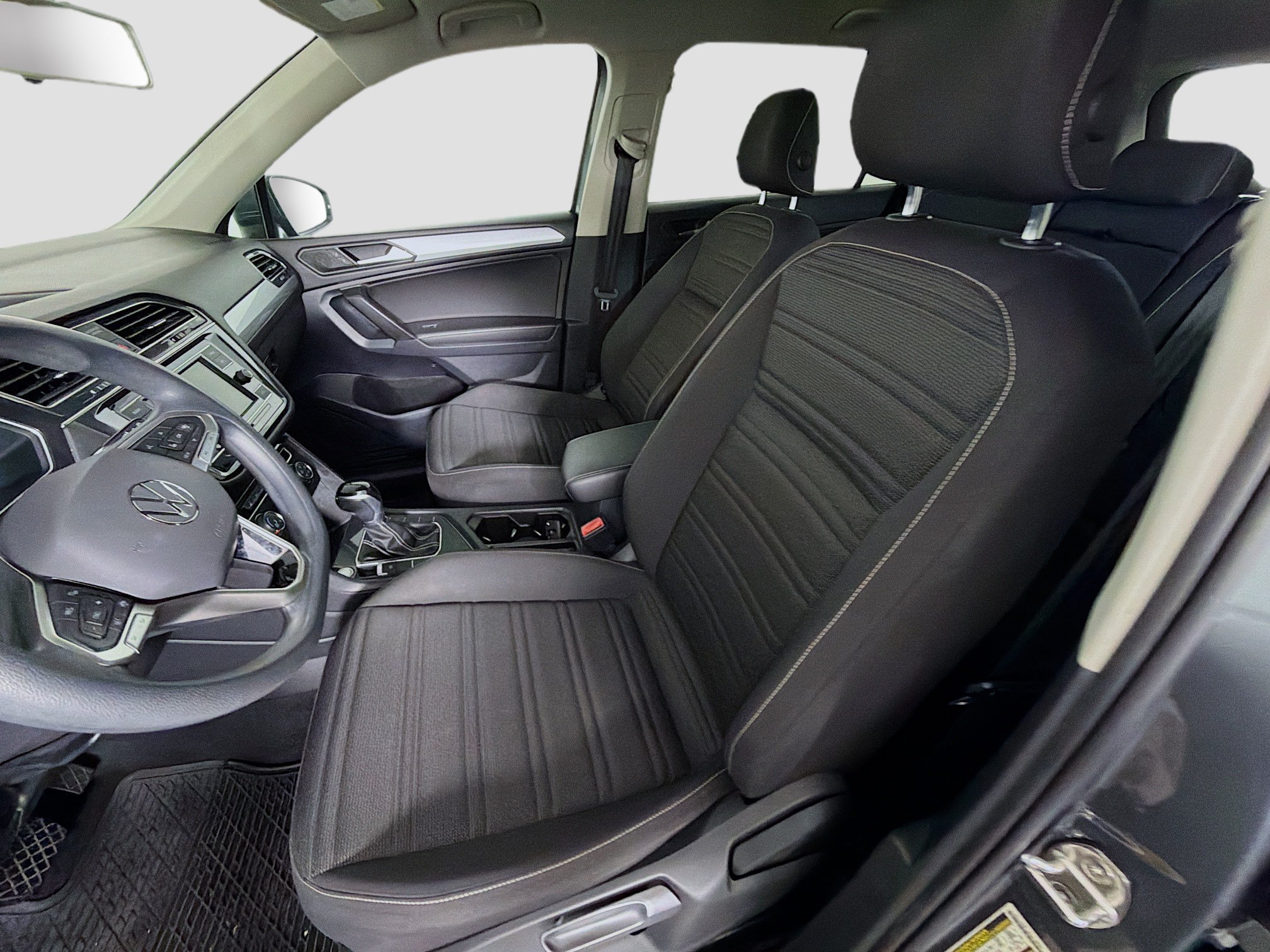 Used 2022 Volkswagen Tiguan S FWD image 13