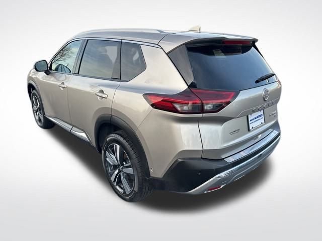 Used 2023 Nissan Rogue Platinum w/ Platinum Premium Package image 3