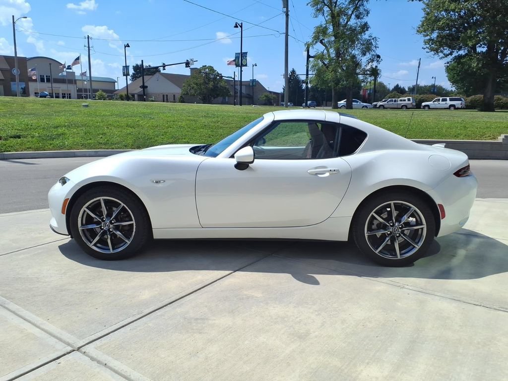 Used 2020 MAZDA MX-5 Miata RF Grand Touring RWD image 4
