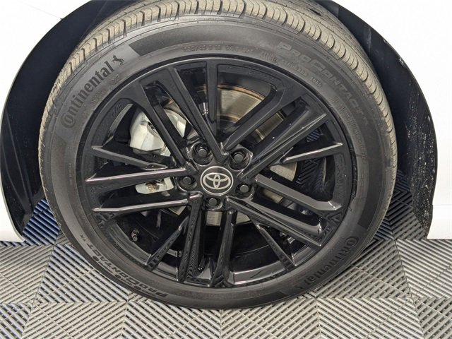 Used 2025 Toyota Camry SE image 8