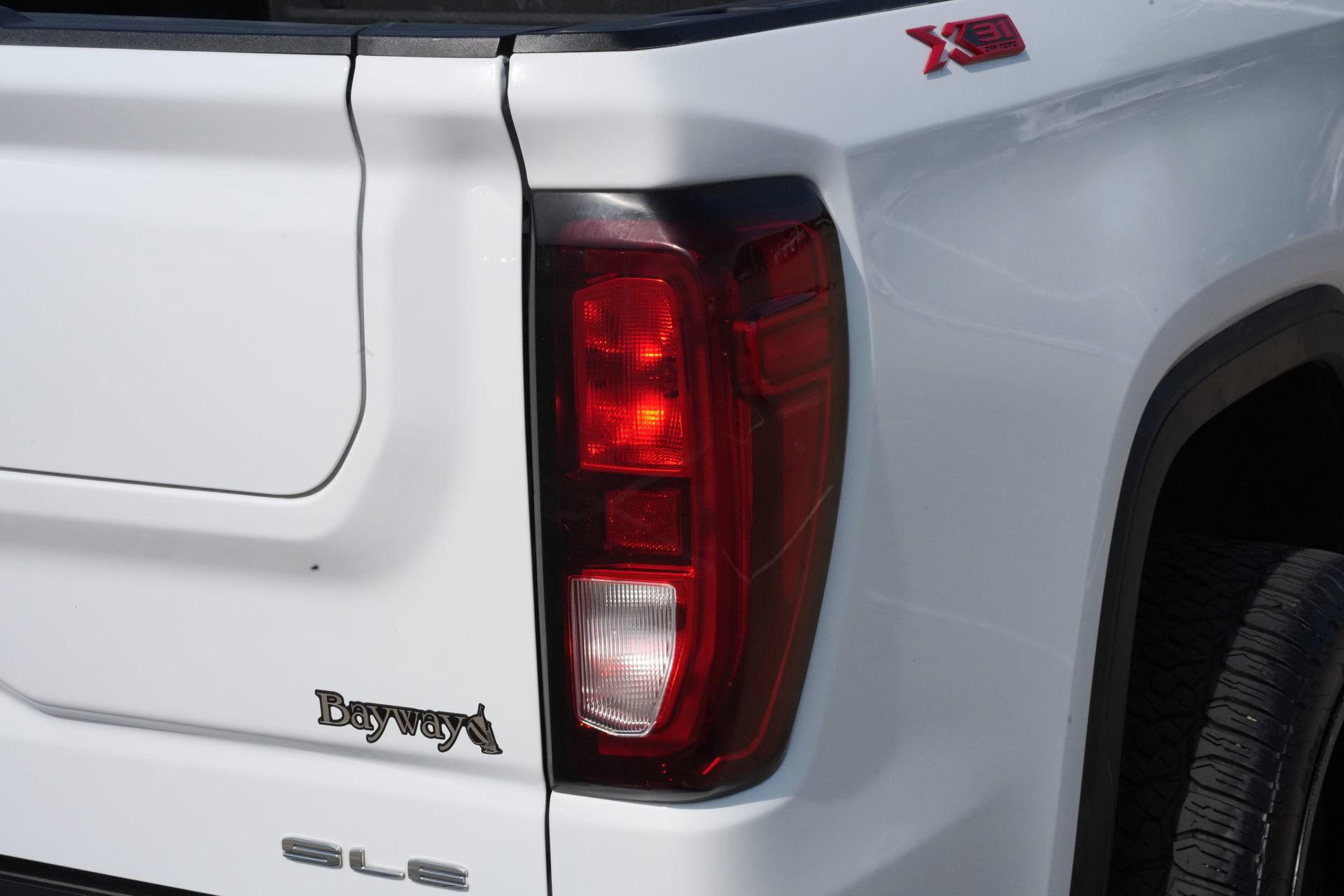 Used 2021 GMC Sierra 1500 SLE image 22