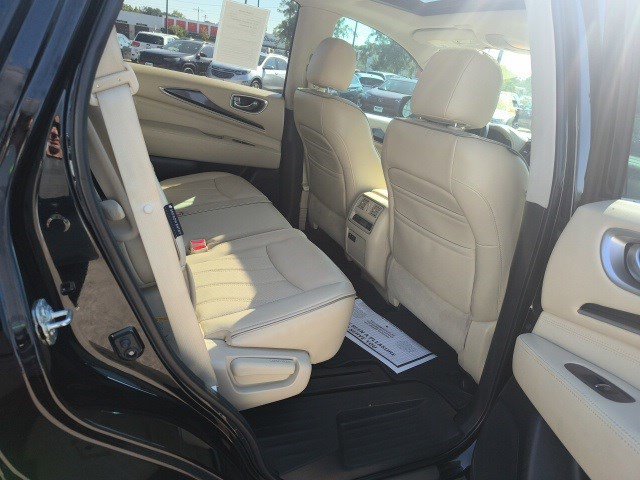 Used 2020 INFINITI QX60 Luxe w/ Essential Package FWD image 18