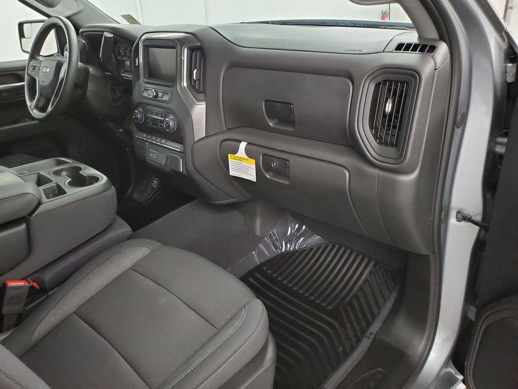 Used 2024 Chevrolet Silverado 1500 Custom image 13