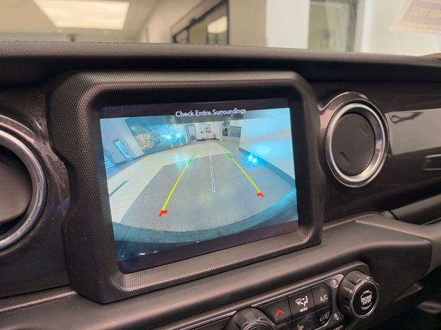 Used 2021 Jeep Wrangler Unlimited Sahara image 17